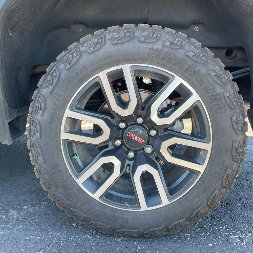 2025 GMC Sierra 1500 AT4