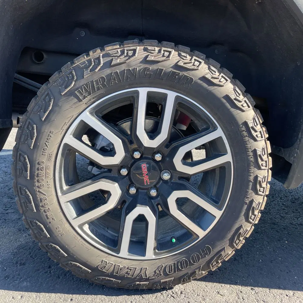 2025 GMC Sierra 1500 AT4