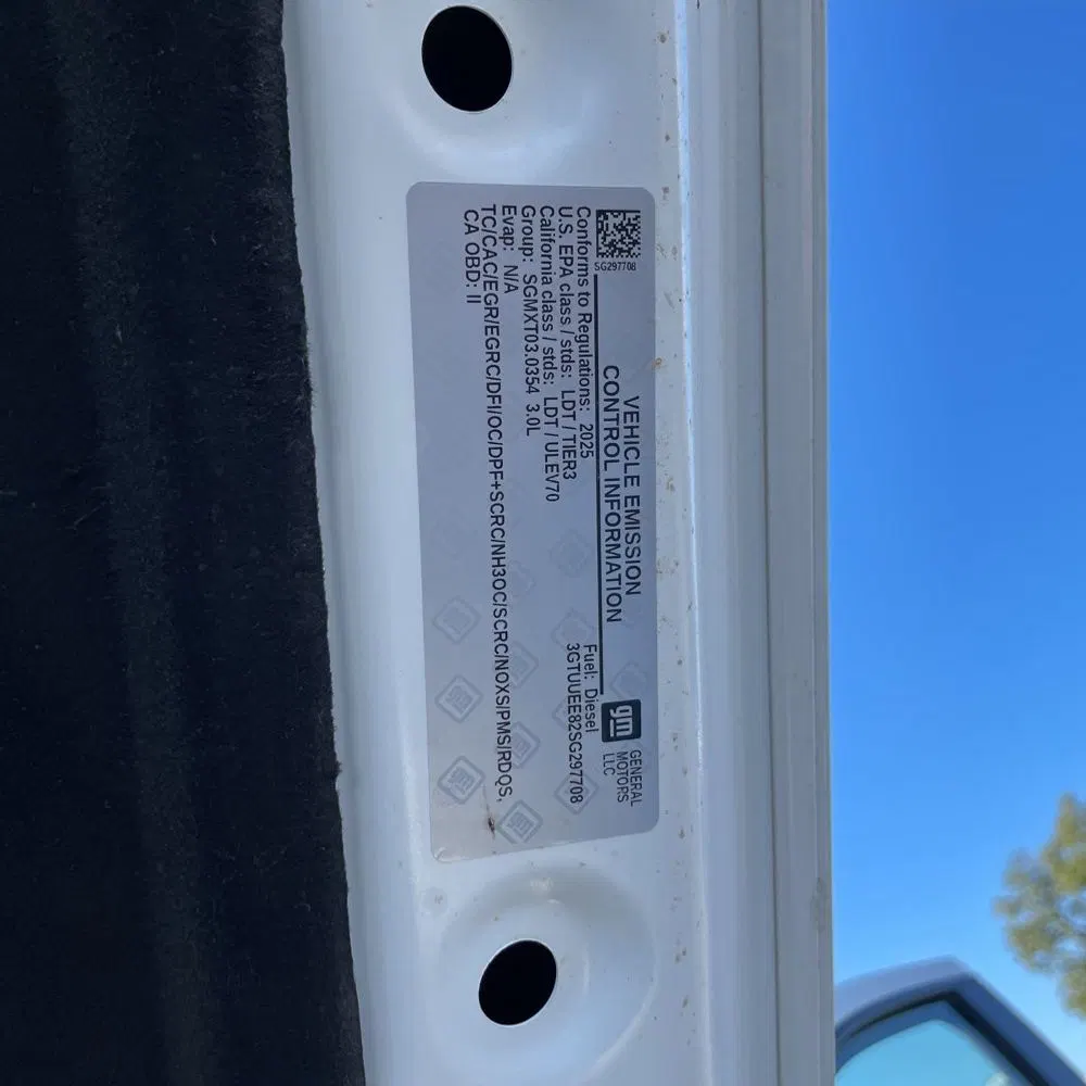 2025 GMC Sierra 1500 AT4