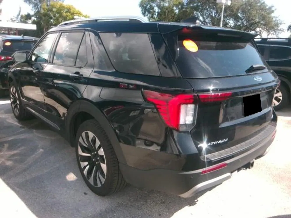 2025 Ford Explorer Platinum