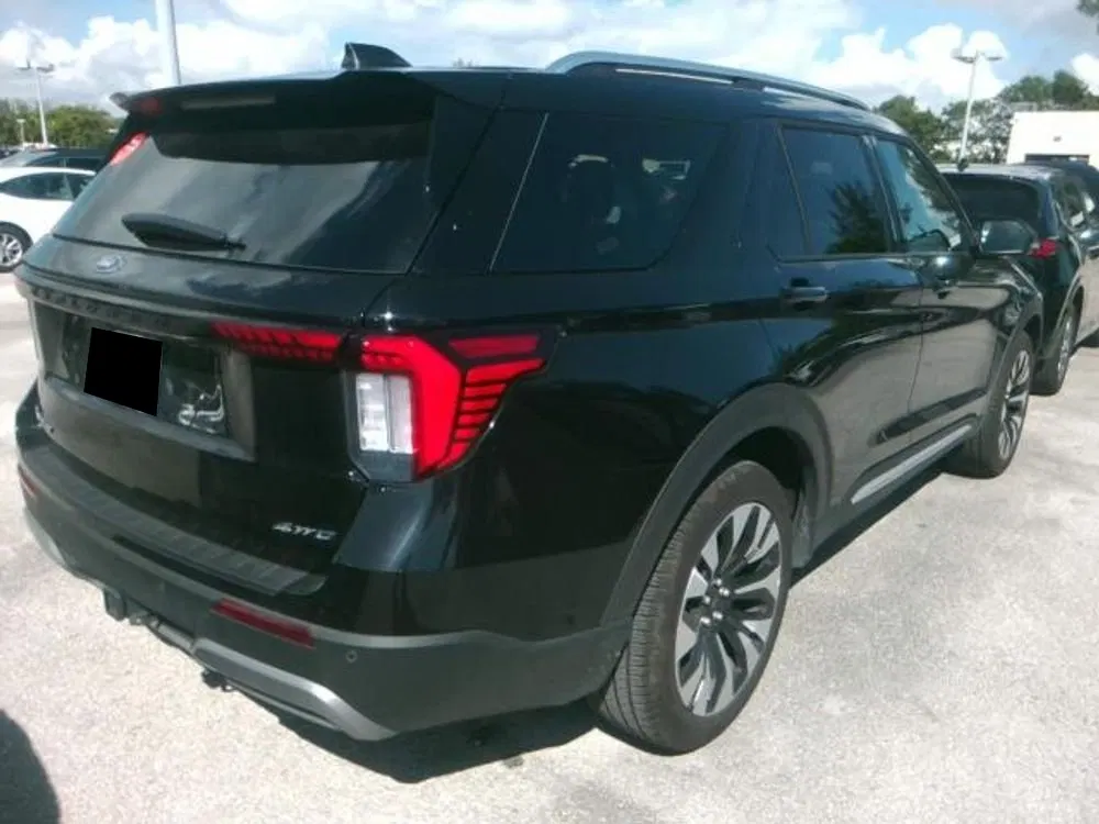 2025 Ford Explorer Platinum