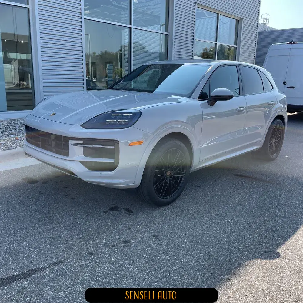 2025 Porsche Cayenne Base