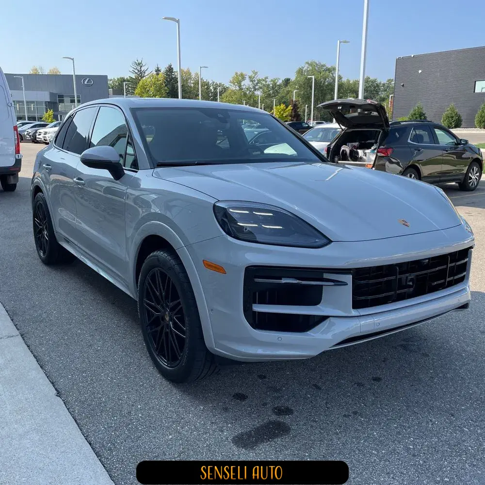 2025 Porsche Cayenne Base
