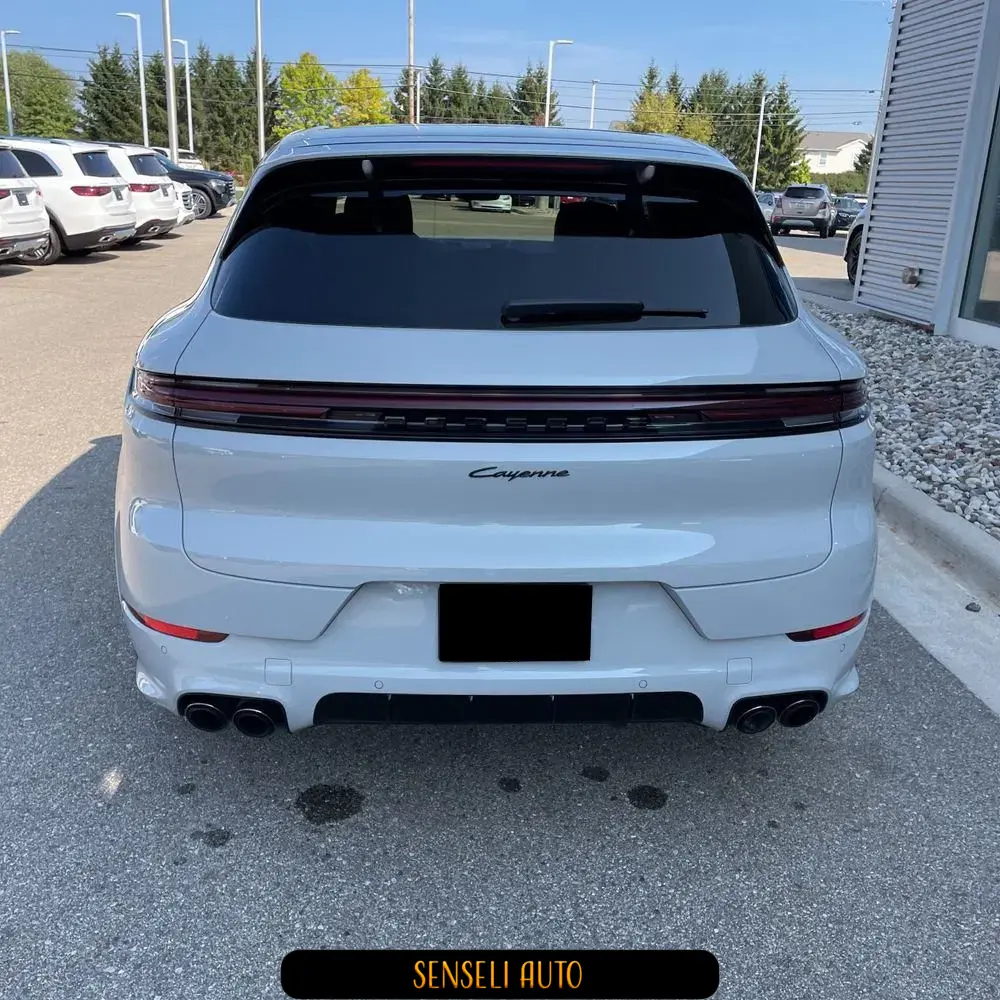 2025 Porsche Cayenne Base
