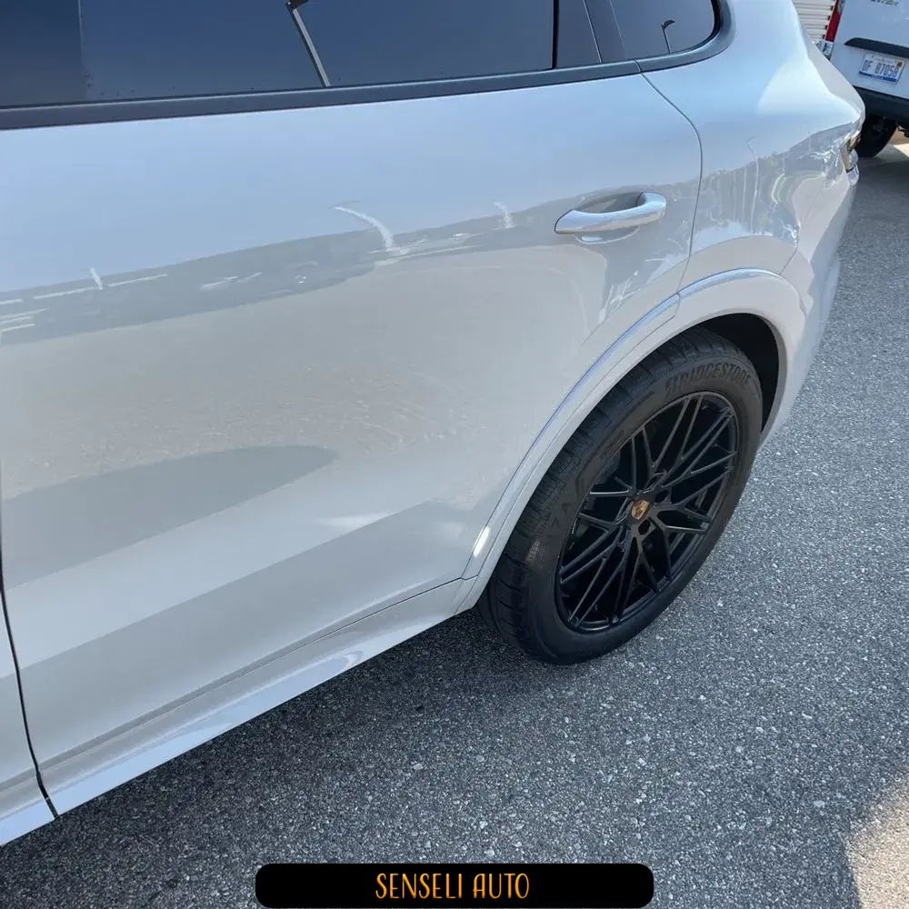 2025 Porsche Cayenne Base