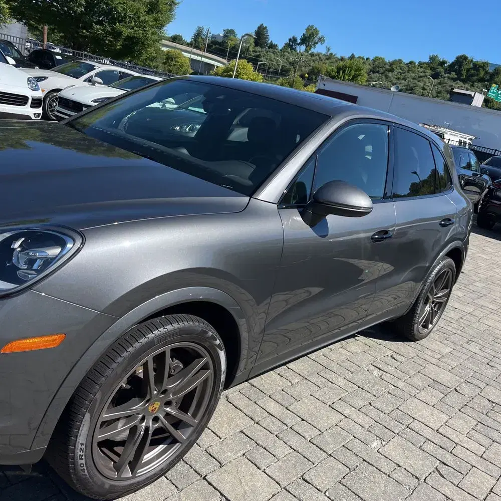 2022 Porsche Cayenne Base