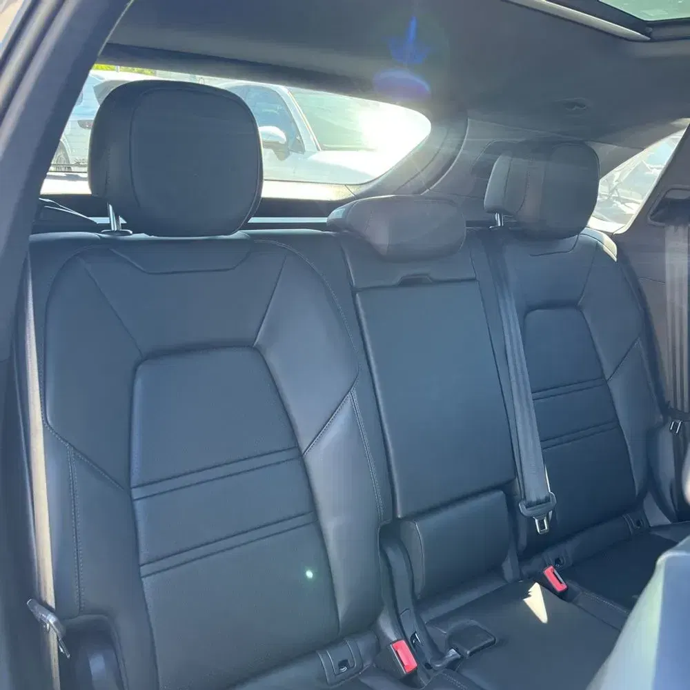 2022 Porsche Cayenne Base