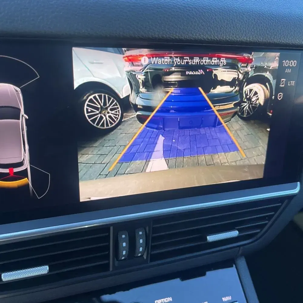 2022 Porsche Cayenne Base