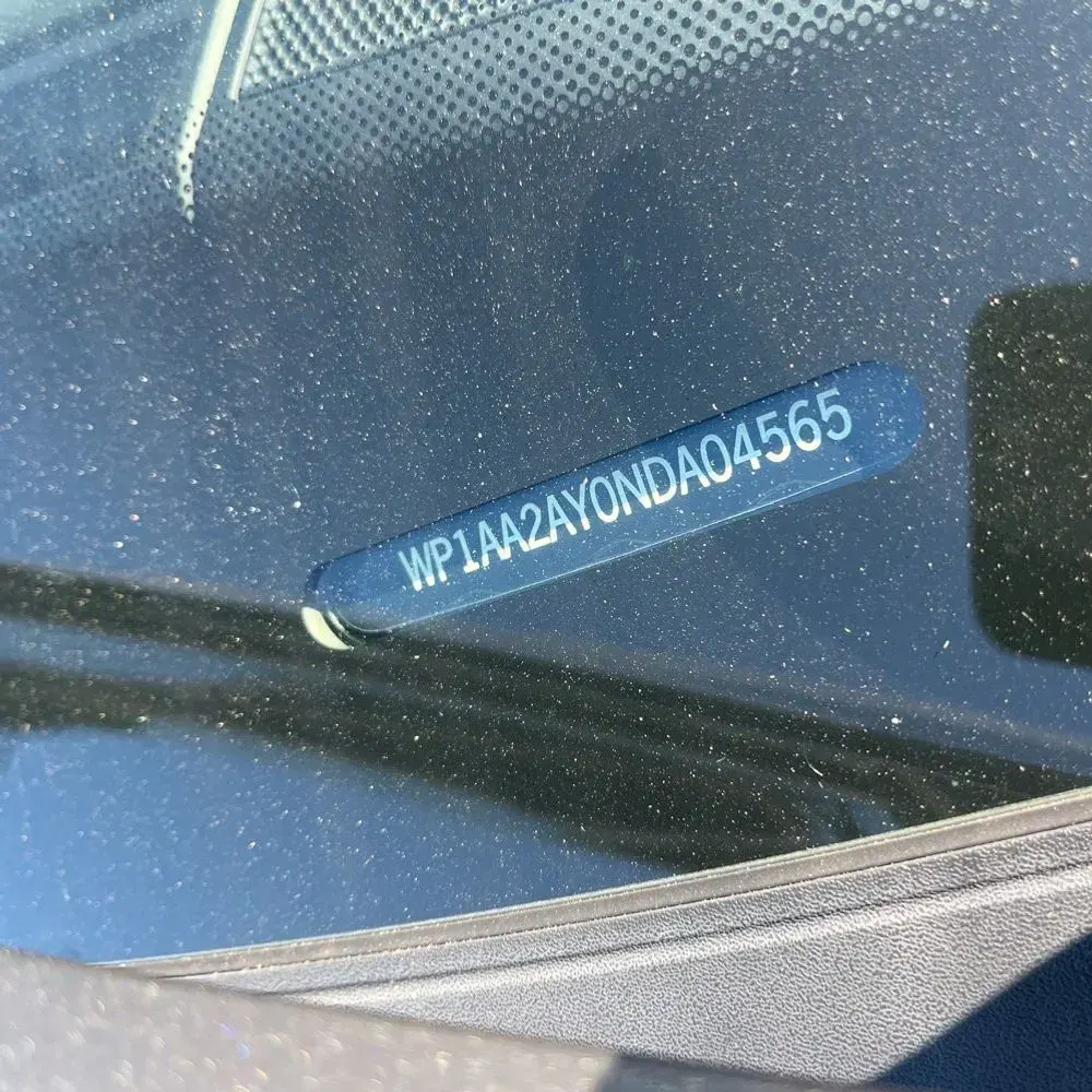 2022 Porsche Cayenne Base