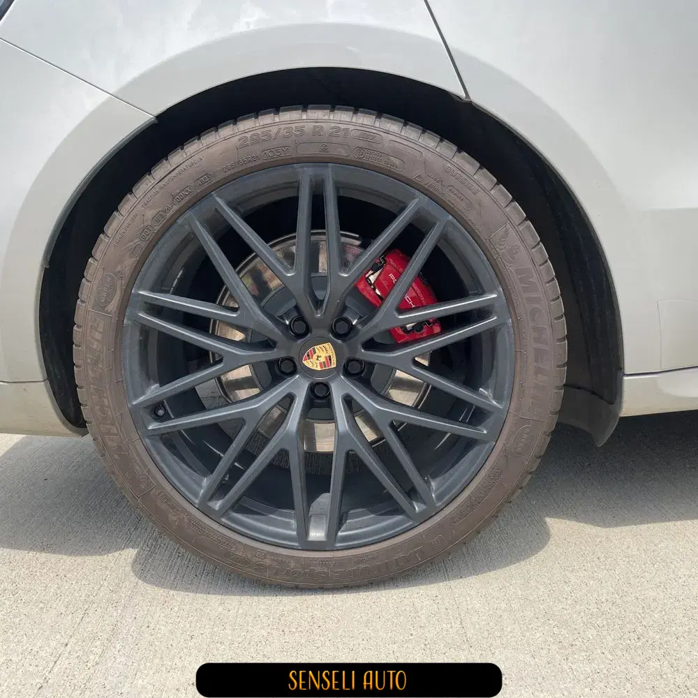 2024 Porsche Macan GTS