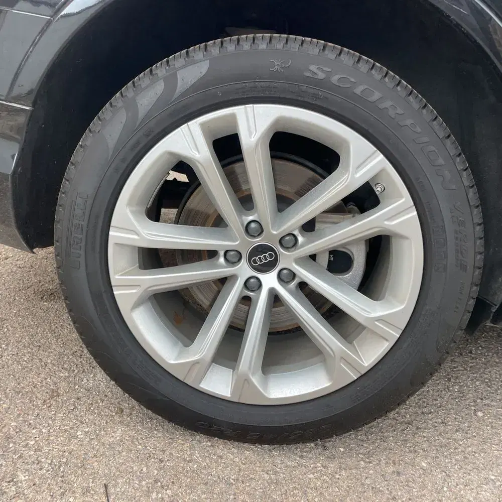 2025 Audi Q7 Premium Plus 55