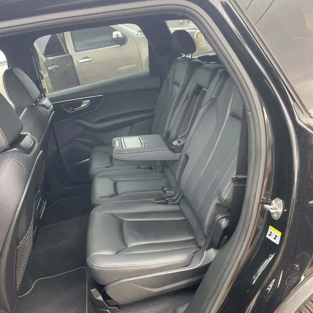 2025 Audi Q7 Premium Plus 55
