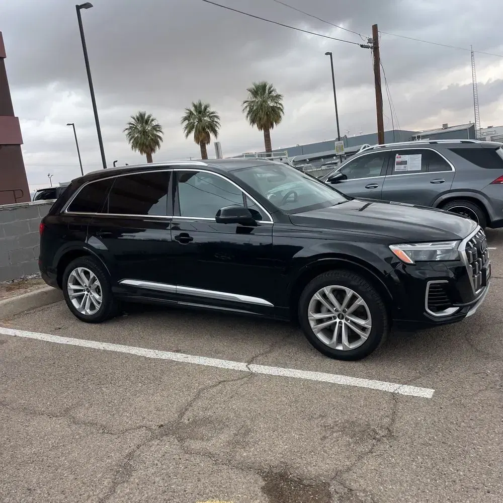 2025 Audi Q7 Premium Plus 55