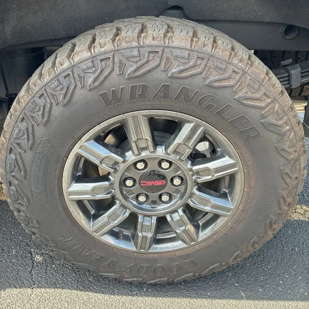 2024 GMC Sierra 1500 AT4X