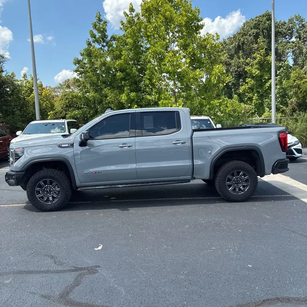 2024 GMC Sierra 1500 AT4X