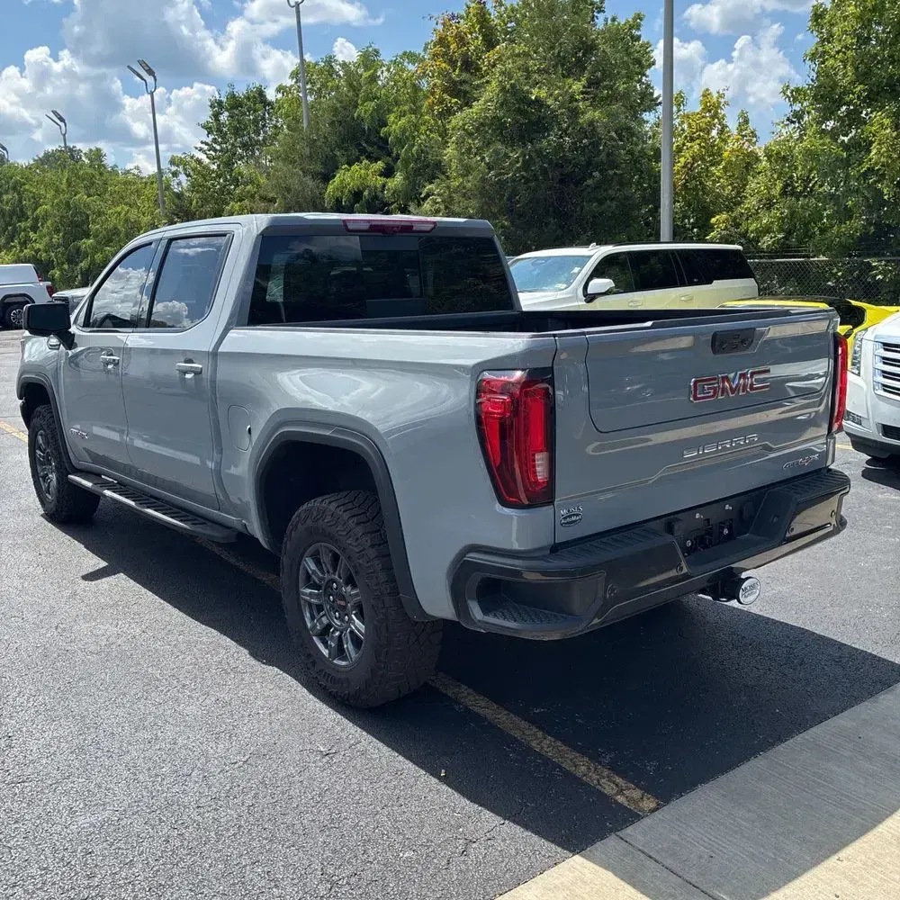 2024 GMC Sierra 1500 AT4X