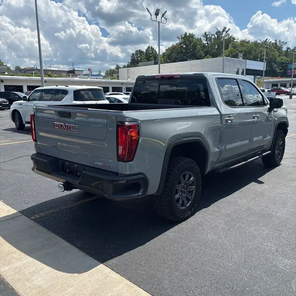 2024 GMC Sierra 1500 AT4X