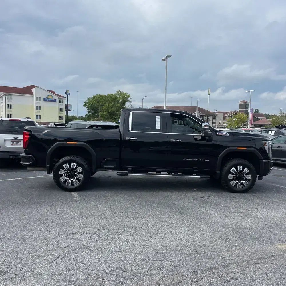 2024 GMC Sierra 2500 Denali