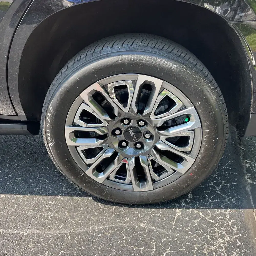 2024 GMC Yukon Denali Ultimate