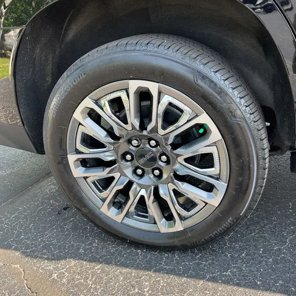 2024 GMC Yukon Denali Ultimate