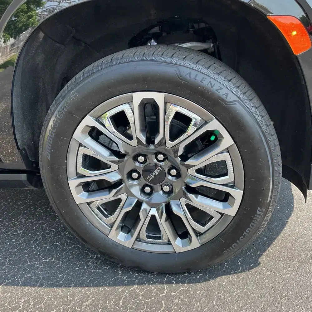 2024 GMC Yukon Denali Ultimate