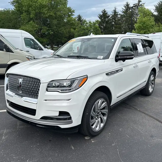 2022 Lincoln Navigator Reserve