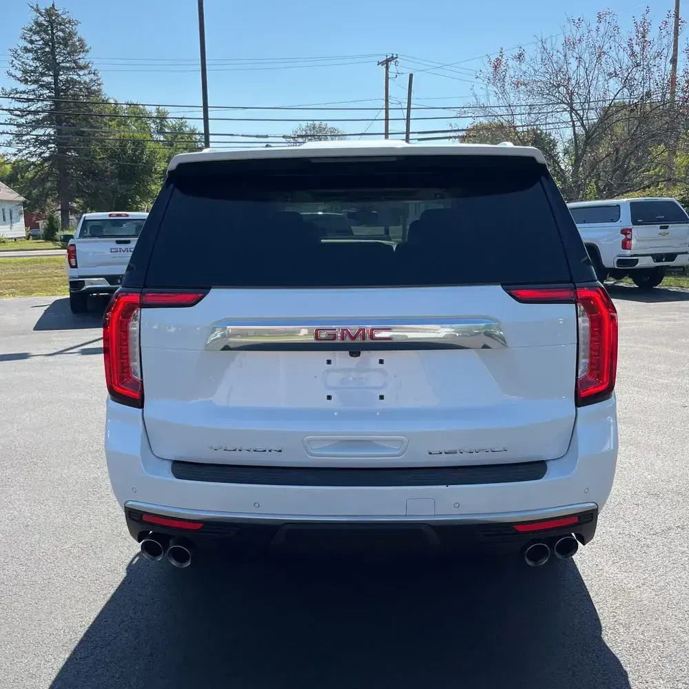 2022 GMC Yukon XL Denali