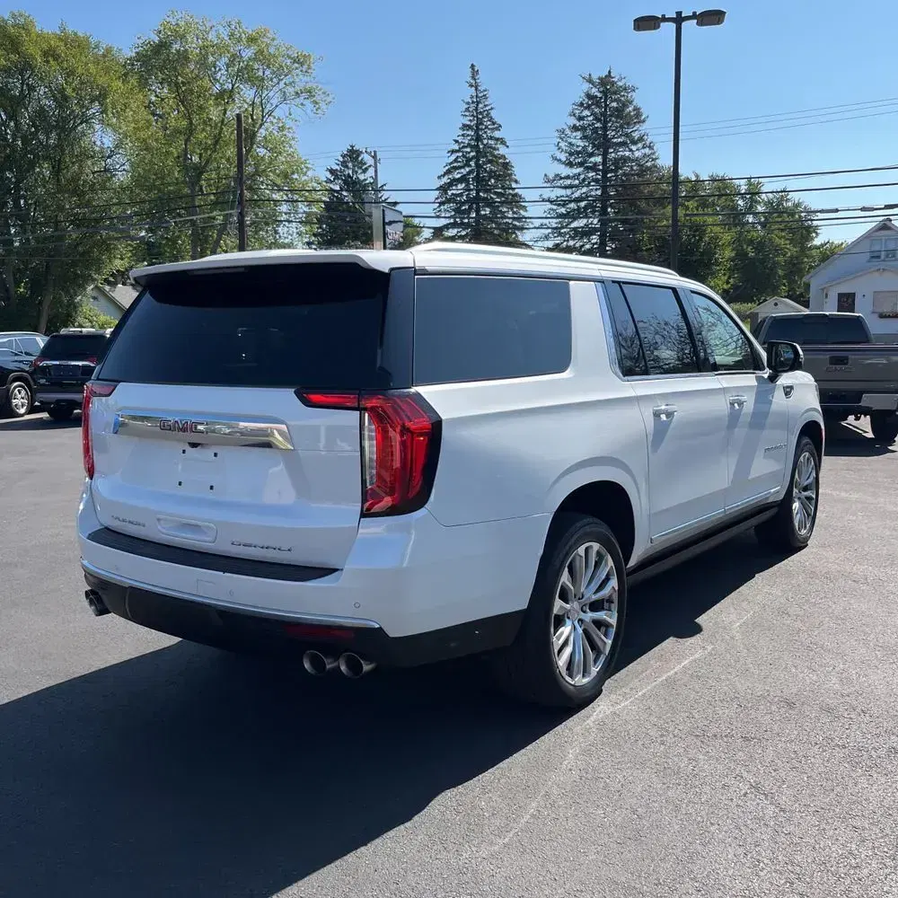 2022 GMC Yukon XL Denali