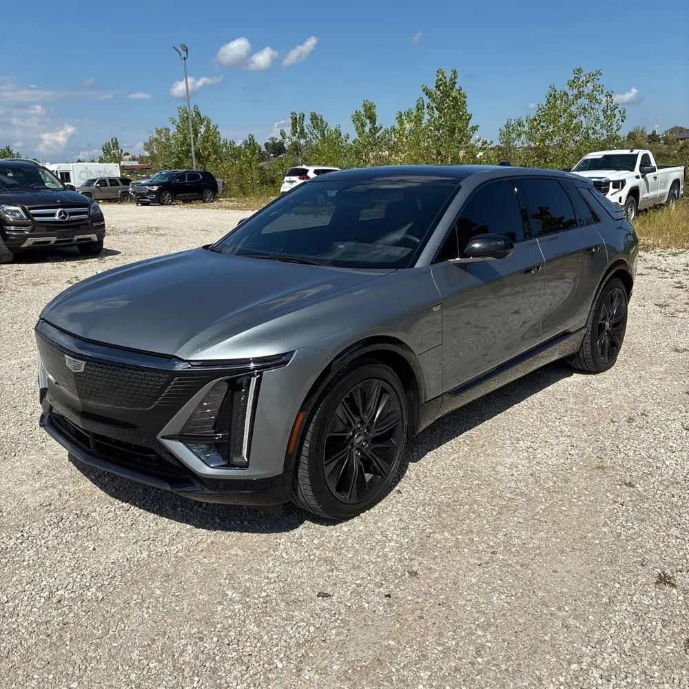 2024 Cadillac LYRIQ Sport 3