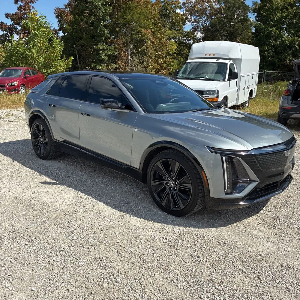 2024 Cadillac LYRIQ Sport 3
