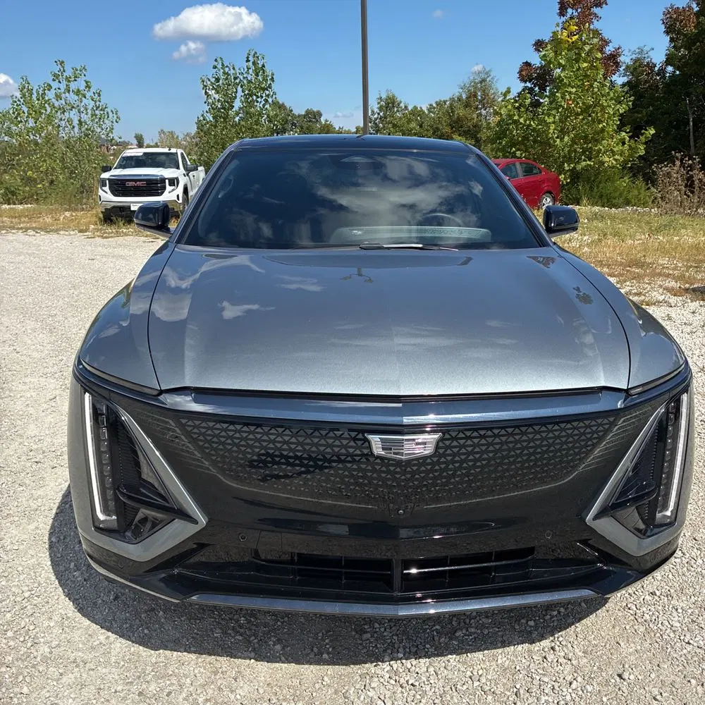 2024 Cadillac LYRIQ Sport 3