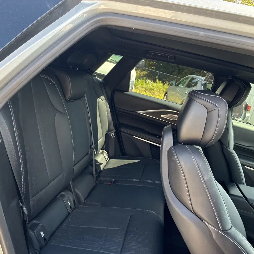 2024 Cadillac LYRIQ Sport 3