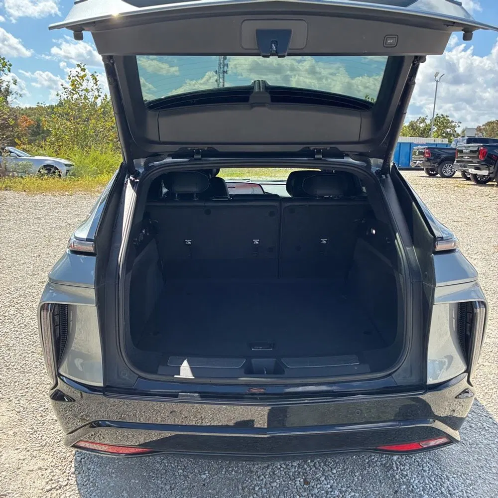 2024 Cadillac LYRIQ Sport 3