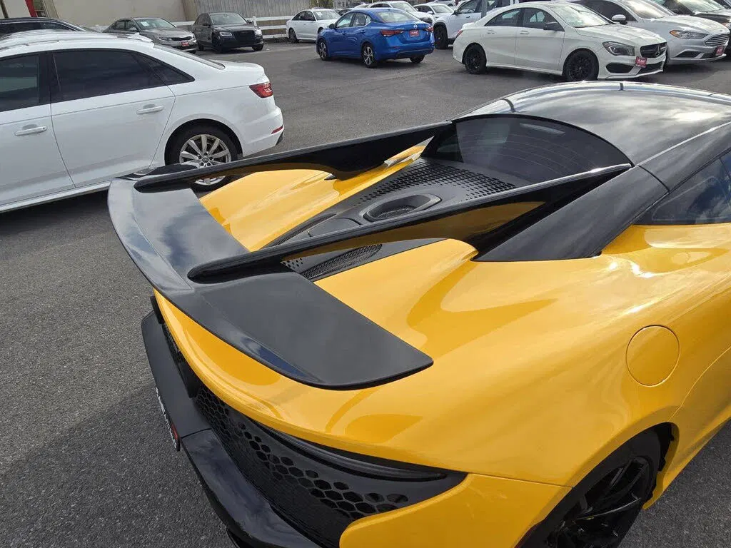 2023 McLaren Artura RWD