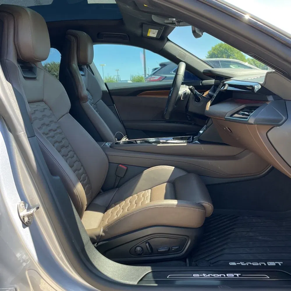 2024 Audi e-tron GT Premium Plus