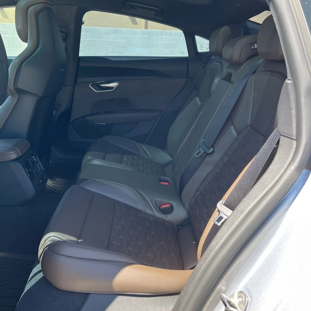 2024 Audi e-tron GT Premium Plus