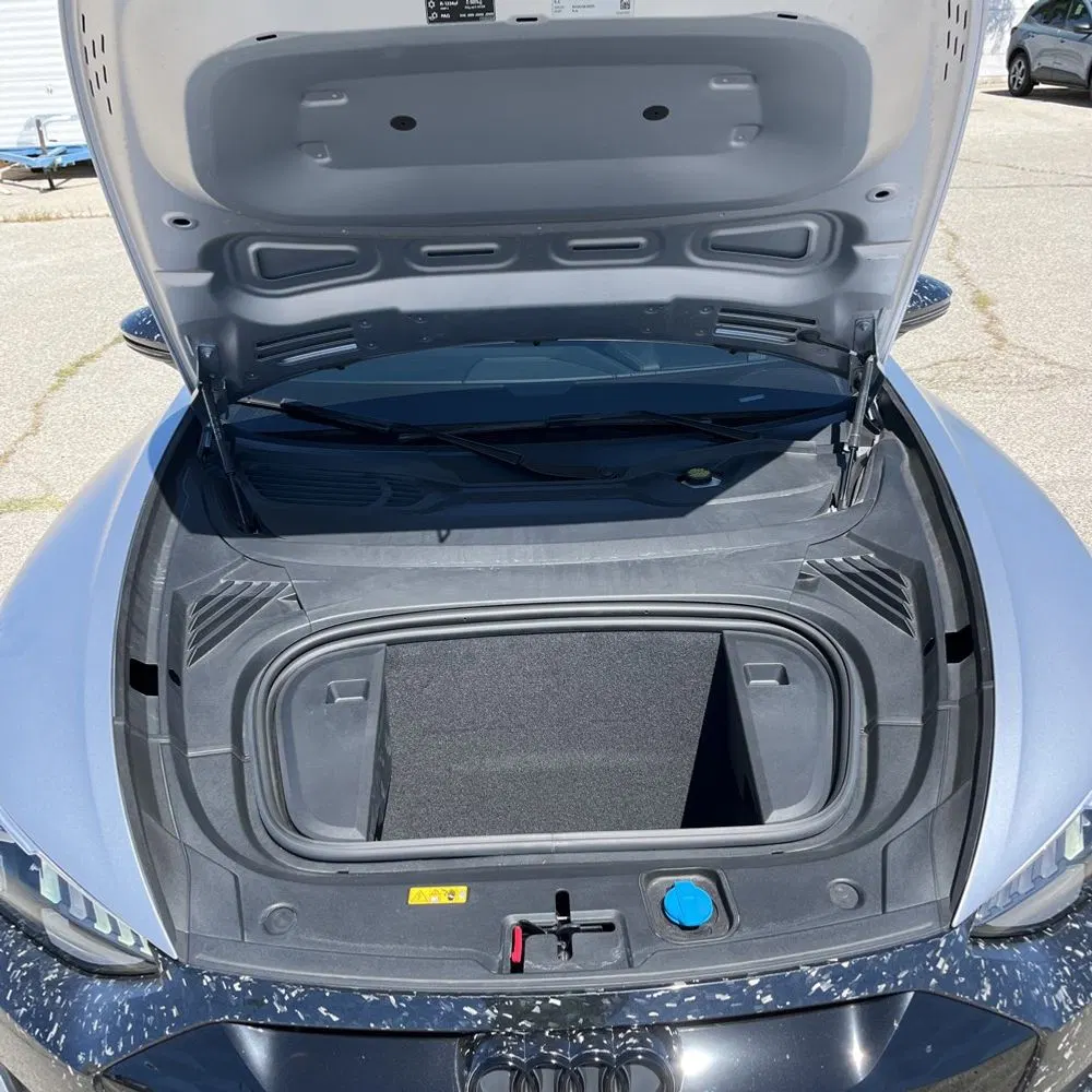 2024 Audi e-tron GT Premium Plus