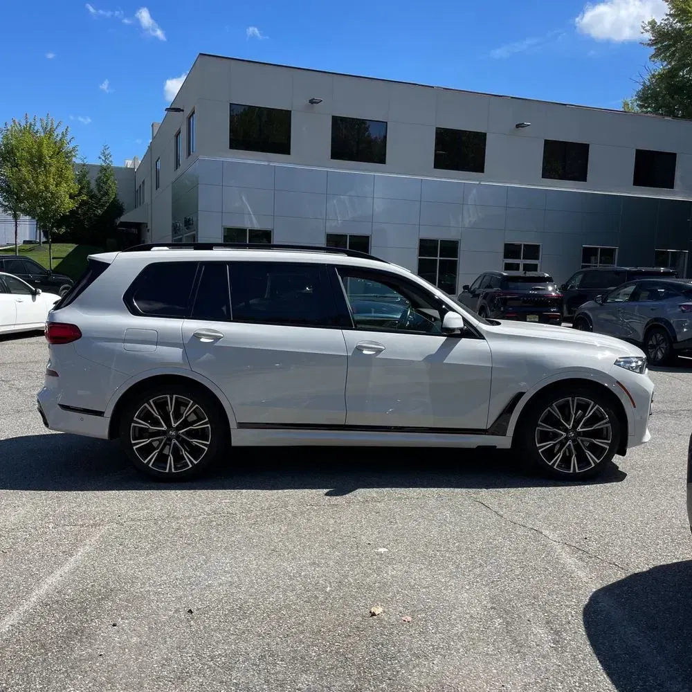 2021 BMW X7 M50i