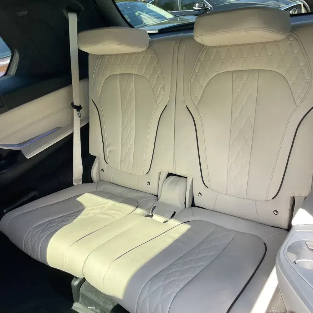 2021 BMW X7 M50i