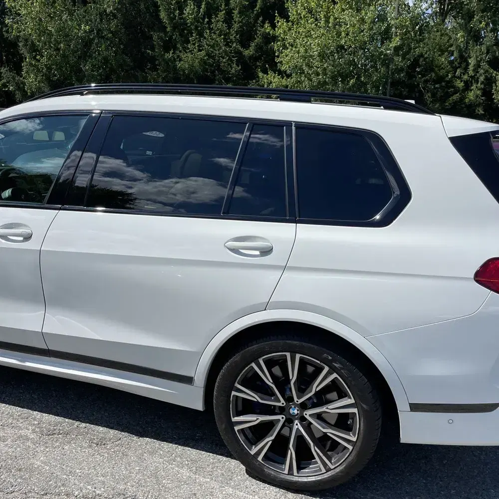 2021 BMW X7 M50i