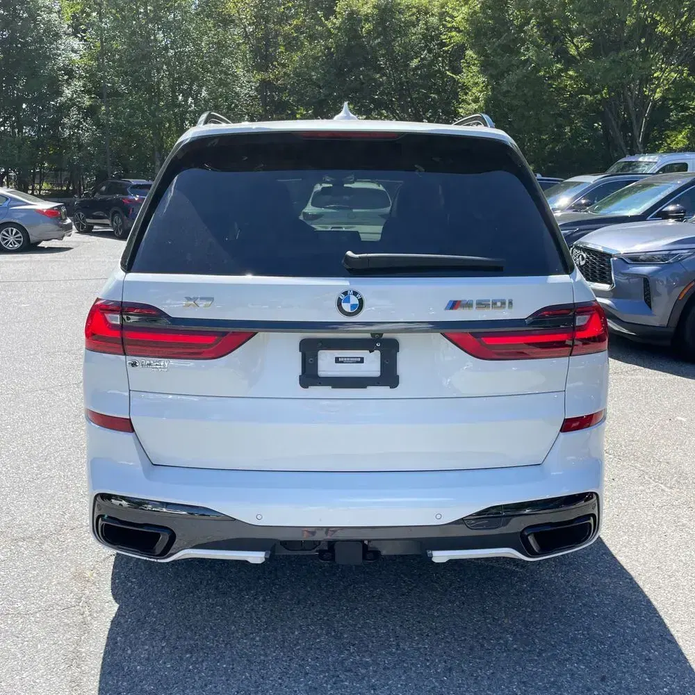 2021 BMW X7 M50i