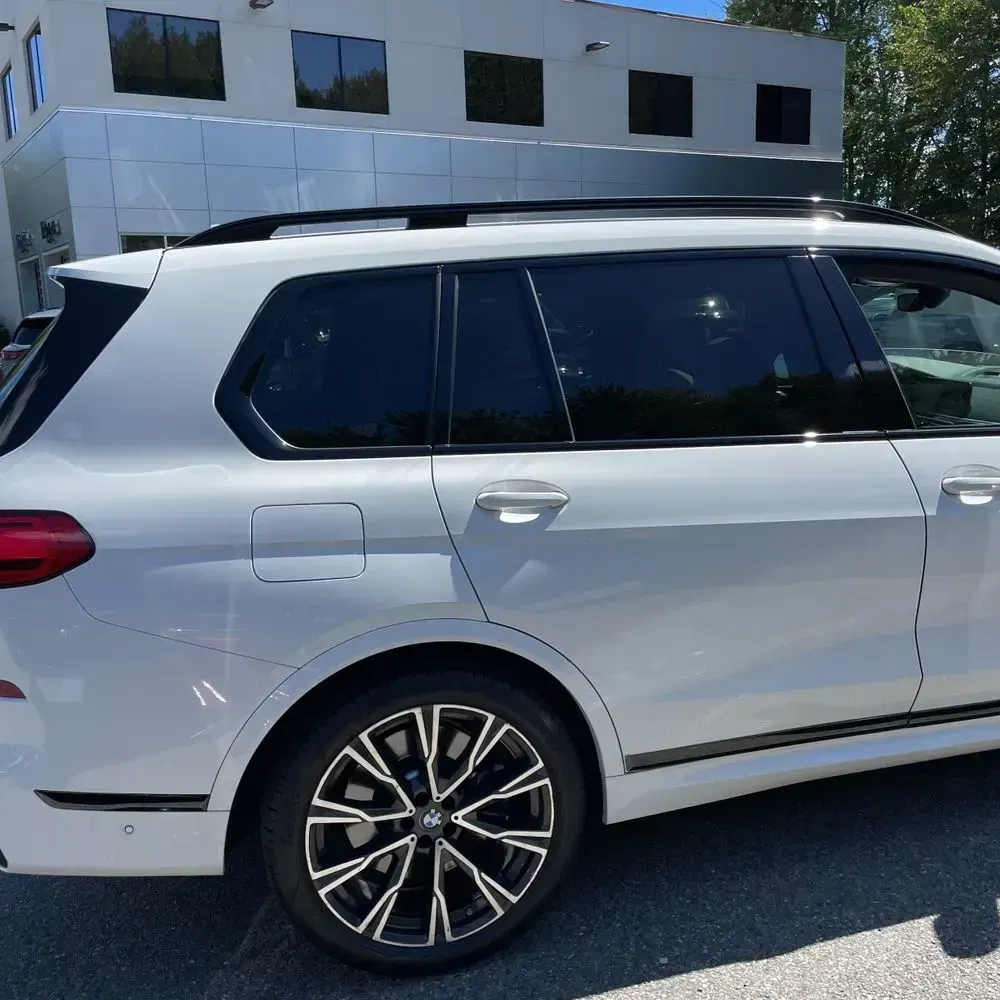 2021 BMW X7 M50i