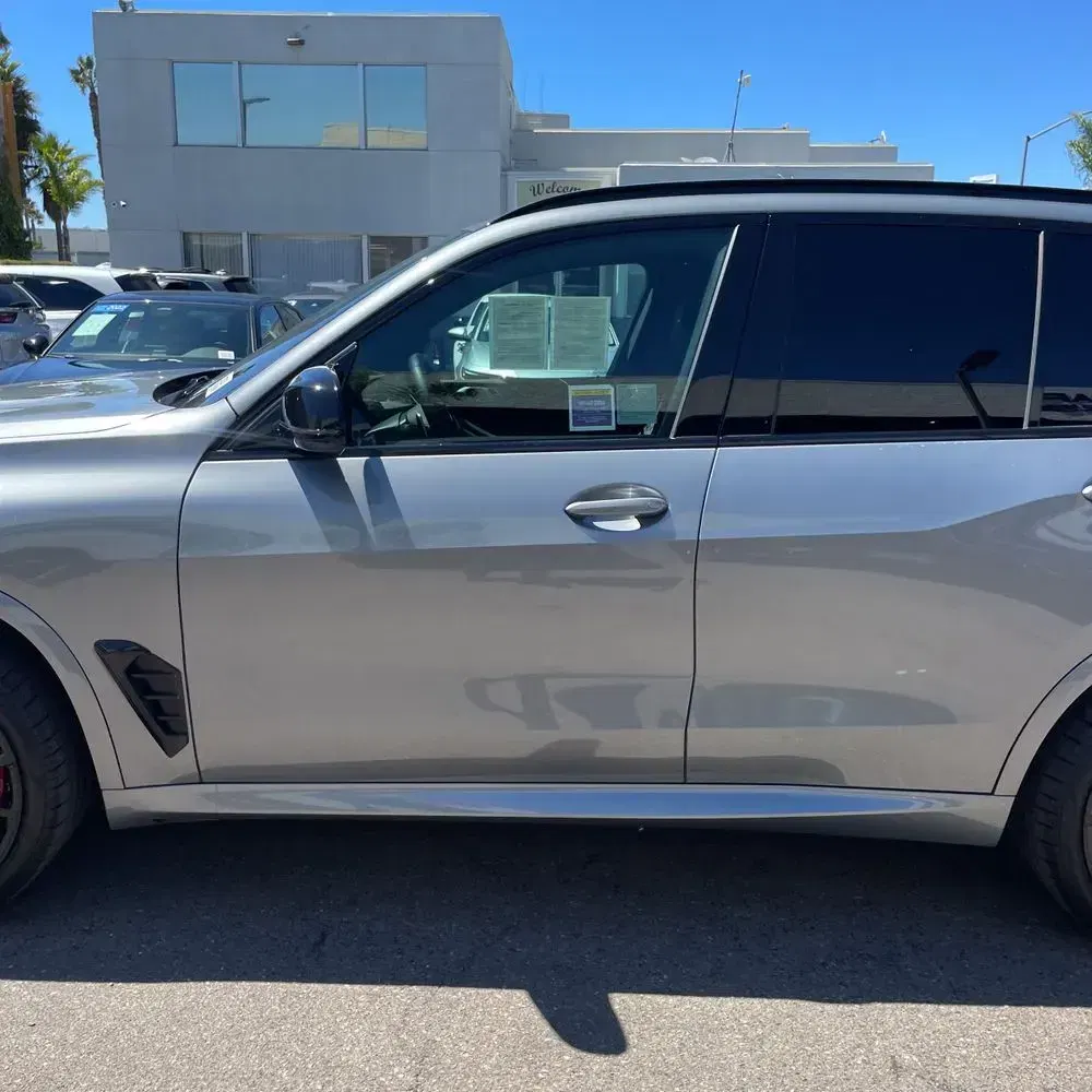 2025 BMW X5 M60i