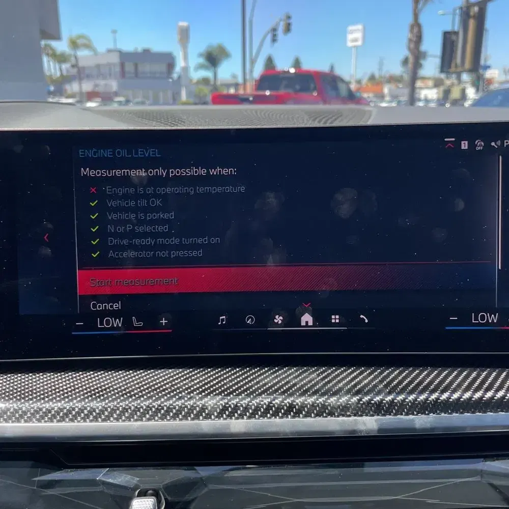 2025 BMW X5 M60i