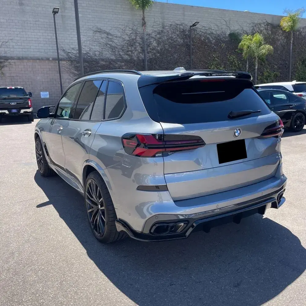 2025 BMW X5 M60i