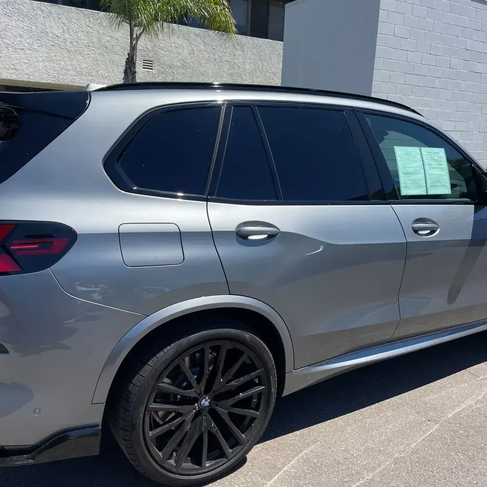 2025 BMW X5 M60i