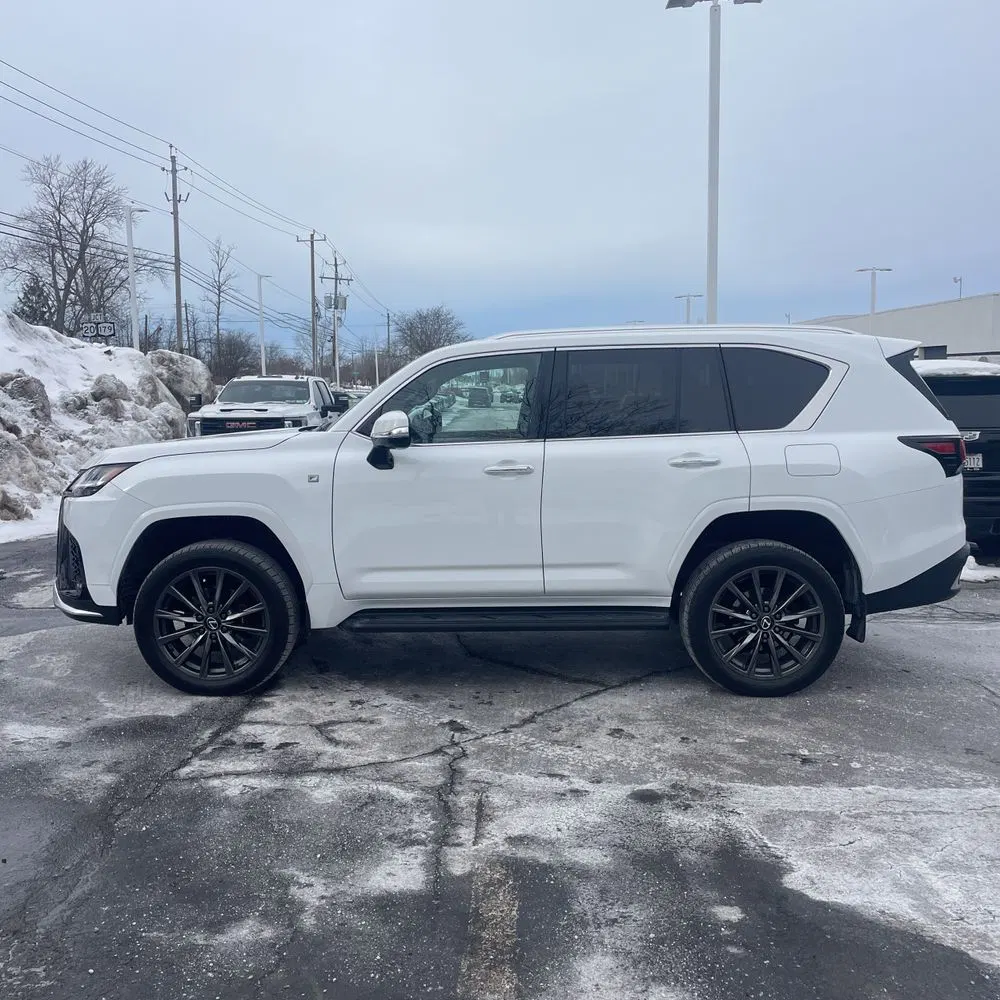 2024 Lexus LX 600 F SPORT Handling