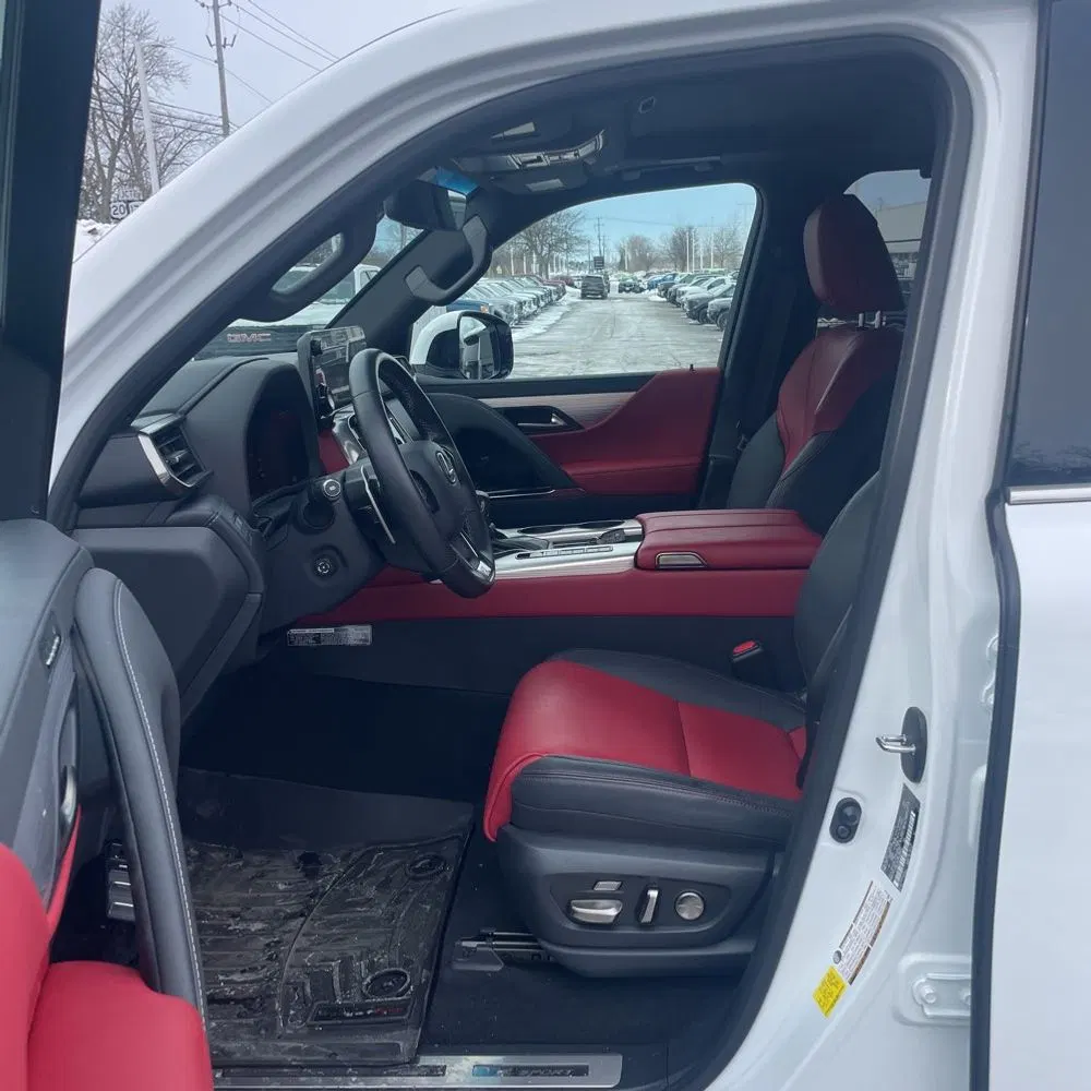 2024 Lexus LX 600 F SPORT Handling