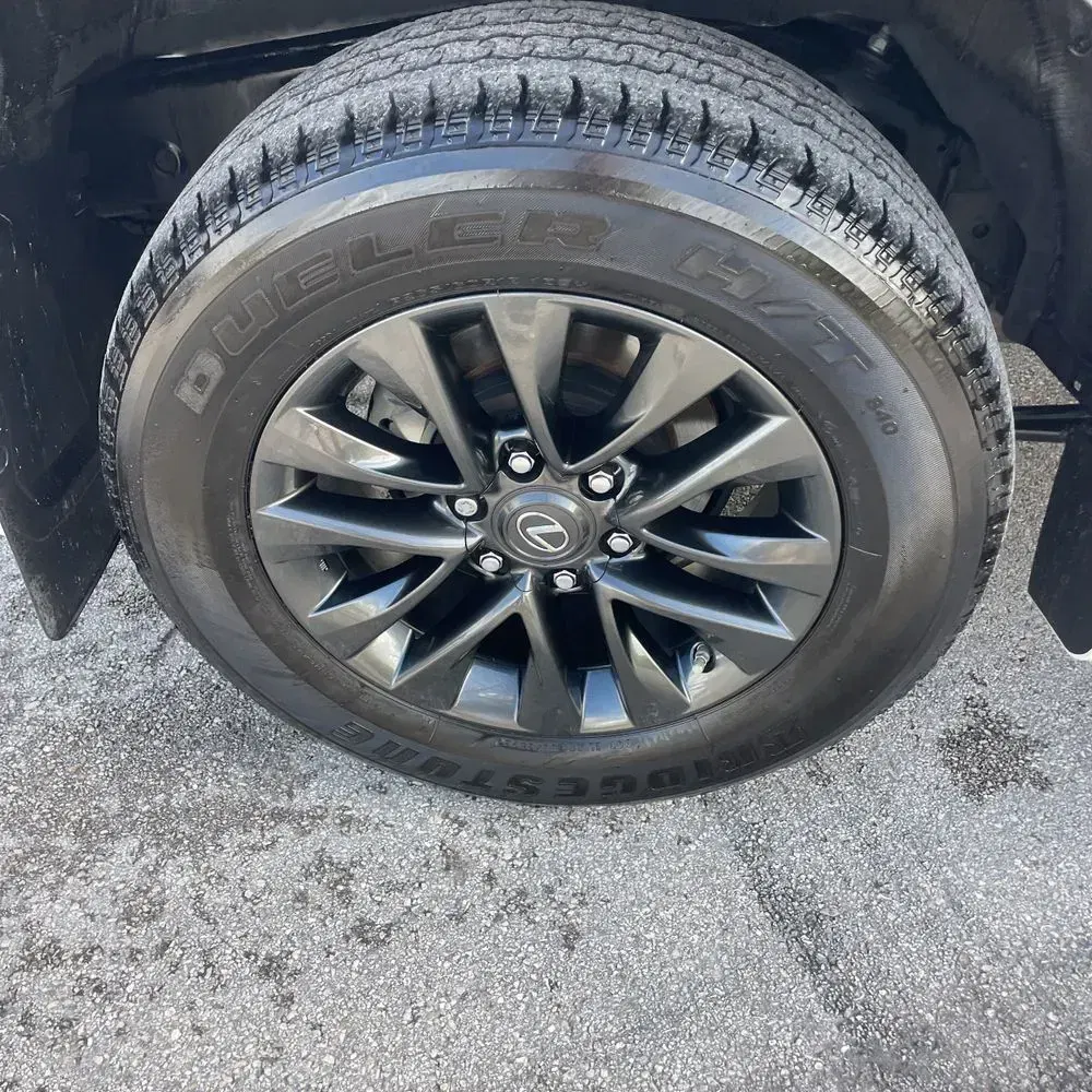 2023 Lexus GX 460 Base