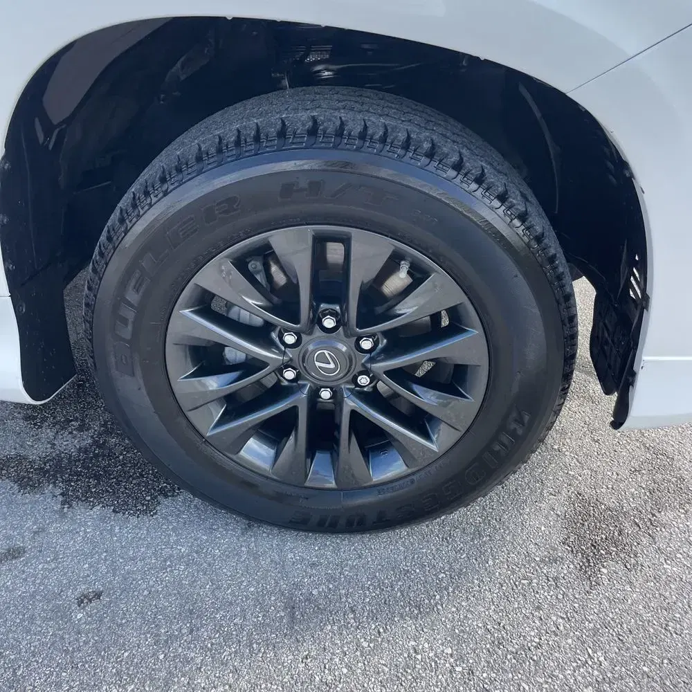 2023 Lexus GX 460 Base